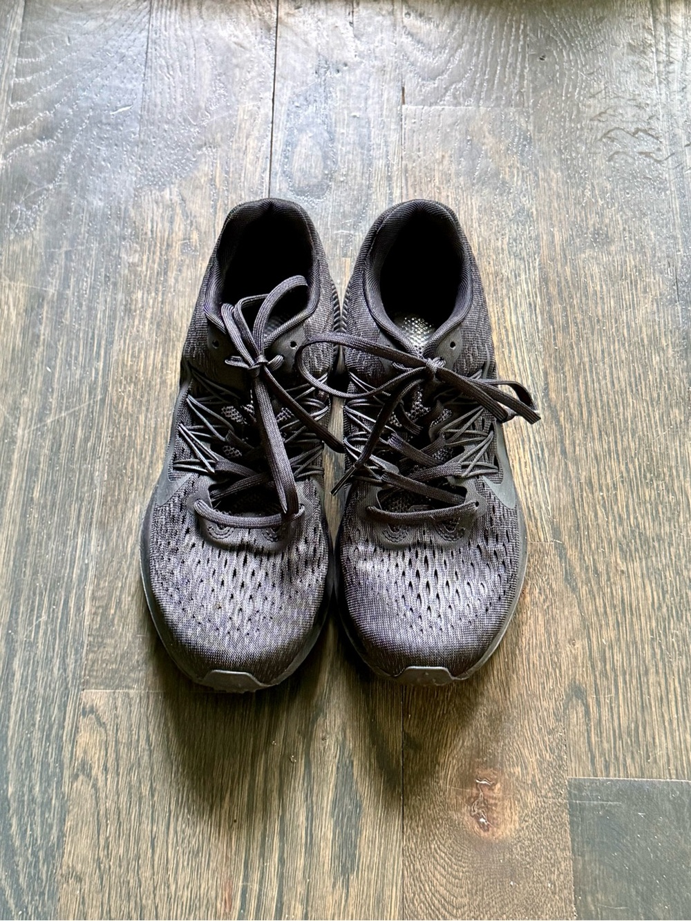Like New Nike Women’s Black Running Shoes - Lightweight Breathable Sneakers